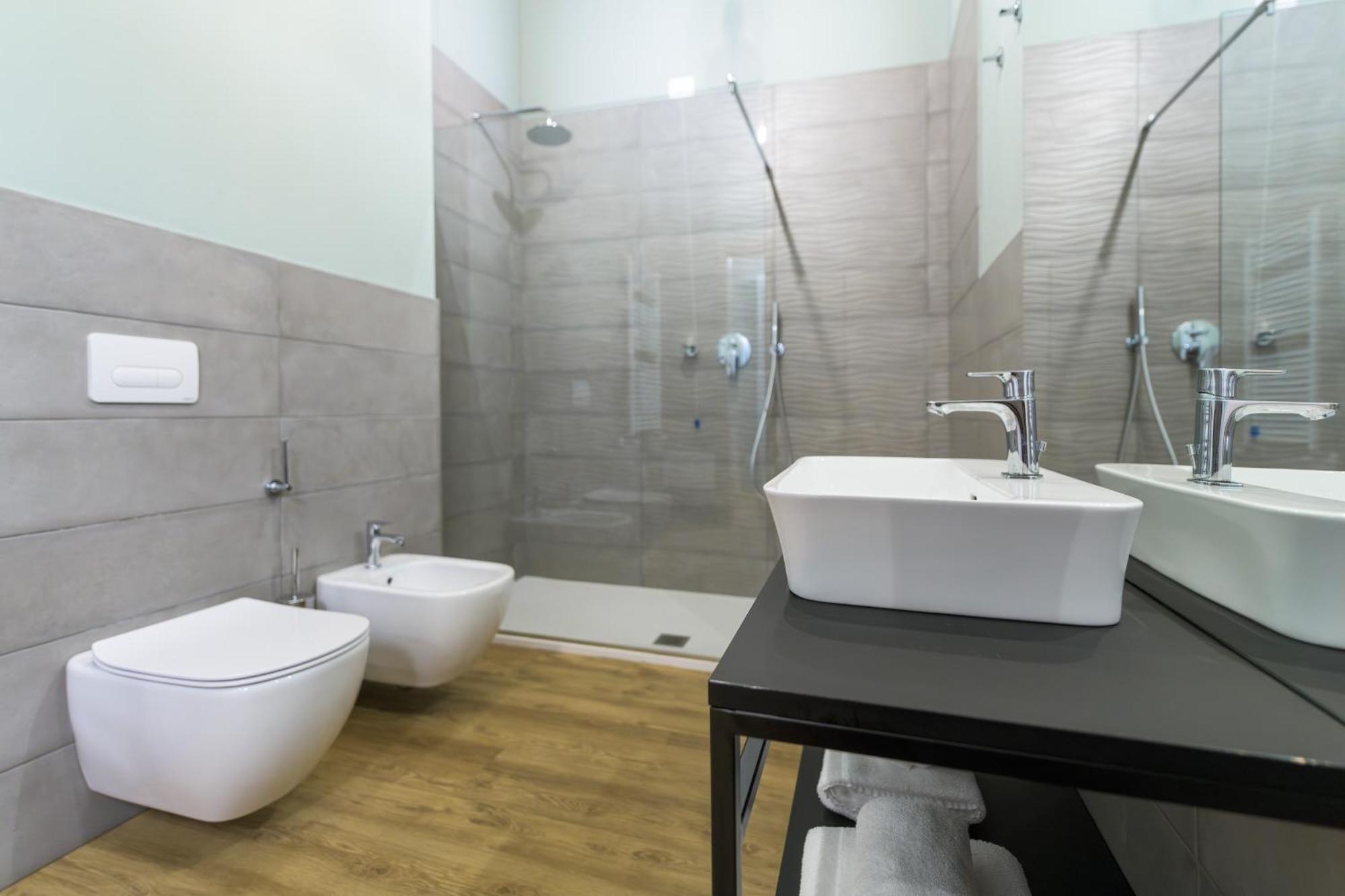 Regina Del Garda Suite Toscolano Maderno Exterior foto